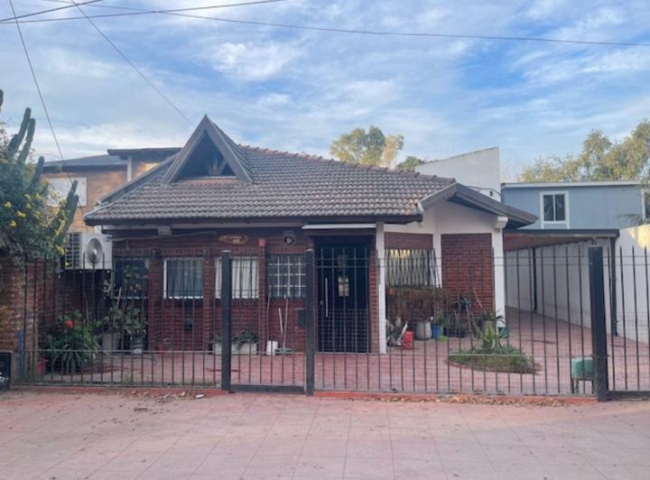 Casa en alquiler en La Union · 4 ambientes