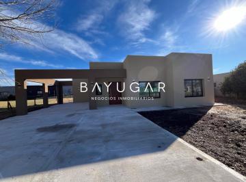 Casa · 137m² · 4 Ambientes · Venta Casa a Estrenar - Barrio Privado Los Alcanfores - Pilar
