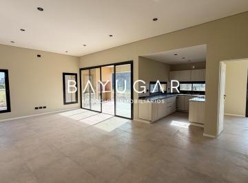 Casa · 137m² · 4 Ambientes · Venta Casa a Estrenar - Barrio Privado Los Alcanfores - Pilar