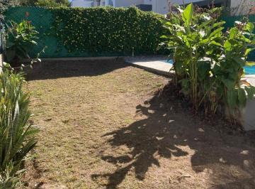 Casa · 129m² · 6 Ambientes · 2 Cocheras · Alquiler en Patagonia Village 2d y Pileta