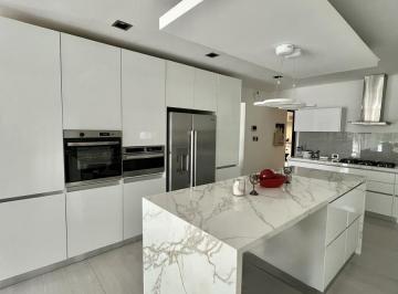 Casa · 550m² · 6 Dormitorios · Venta Casa El Golf Nordelta