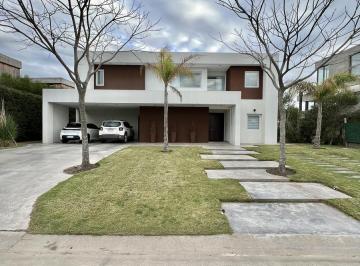 Casa · 550m² · 6 Dormitorios · Venta Casa El Golf Nordelta