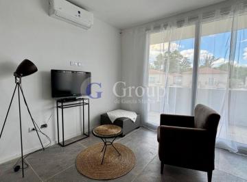 Departamento · 47m² · 2 Ambientes · 1 Cochera · Departamento en Alquiler en Saravi Village con Balcón y Cochera