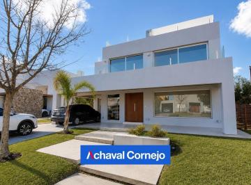 Casa · 267m² · 7 Ambientes · 4 Cocheras · Casa en Venta o Alquiler - 4 Dorm. Playroom - Los Alisos, Nordelta