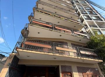Departamento · 60m² · 3 Ambientes · 1 Cochera · Departamento de 3 Ambientes Wilde Centro Venta Semipiso Apto Crédito Cochera