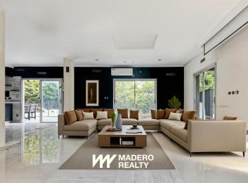 Casa · 205m² · 6 Ambientes · 1 Cochera · Casa en Las Caballerizas