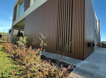 Casa · 306m² · 5 Ambientes · 1 Cochera · Casa en Venta en Castaños, Nordelta, Tigre
