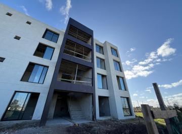 Departamento · 64m² · 3 Ambientes · Departamento en Venta en La Alameda (Canning)
