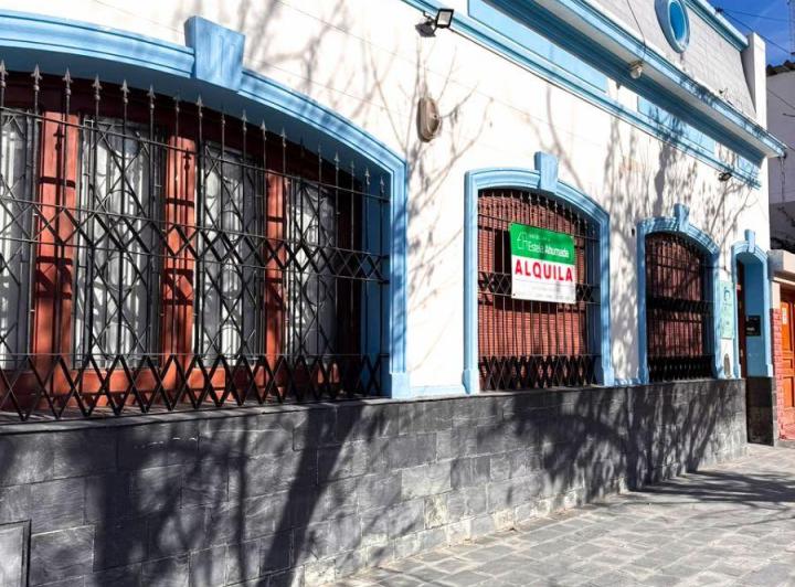 Consultorio · 320m² · 15 Ambientes