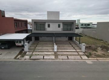 Casa de 4 ambientes, Córdoba · Dúplex a Estrenar en Venta - 3 Dorm. 3 Baños - Docta Av Etapa 5 (Frente a Espacio Verde)