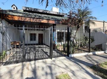 Casa de 4 ambientes, Morón · Casa 4 Ambientes en 2 Plantas