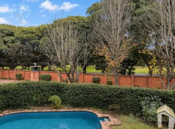Casa · 270m² · 5 Ambientes · 1 Cochera · Exclusiva Casa en Venta - Vicente López