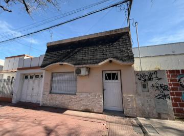 Casa · 64m² · 1 Dormitorio · Casa en Barrio Alberdi