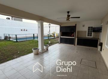 Casa · 300m² · 6 Ambientes · 2 Cocheras · Cinco Dorm. Para Vivir Mejor, en El Cerro de Las Rosas.