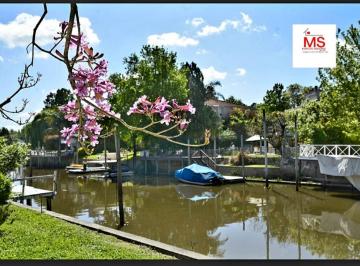 Casa de 9 ambientes, Tigre · Boat Center. Doble Lote Sobre Río. 5 Suite. de Revista.