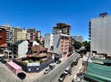 Departamento · 75m² · 3 Ambientes · Departamento en Alquiler - 2 Dorm. 1 Baño - 75 m - Mar del Plata