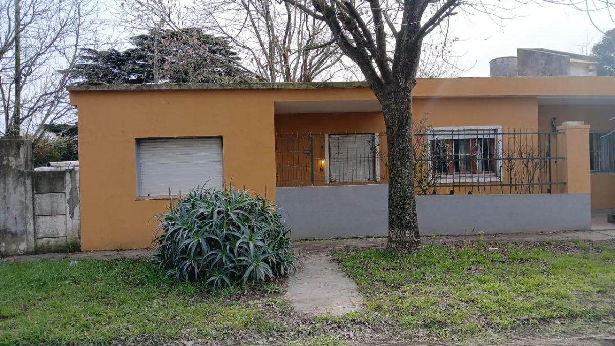 2 Casas + Lote, Frente de 30 m, 7 amb, 4 dorm, 140m², Parque Hermoso Y Valle Hermoso