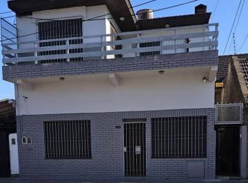 Casa de 3 ambientes, Quilmes · Casa en Venta, Bernal