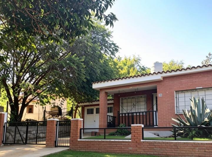 Casa · 139m² · 4 Ambientes · 1 Cochera