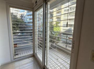 Departamento · 66m² · 3 Ambientes · Departamento en Alquiler - 2 Dorm. 2 Baños - 70 m - Coghlan