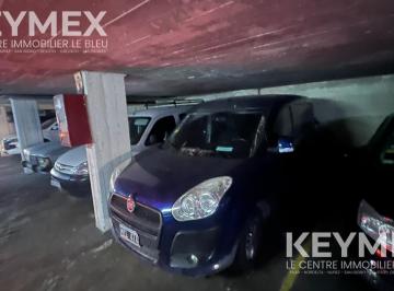 Garage · 11m² · Cochera en Barrio Balvanera. Muy Comoda y Bien Ubicada. Barrio Muy Comercial. Oportunidad!