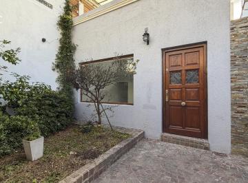 Casa · 157m² · 4 Ambientes · 1 Cochera · Casa Lote Propio 4 Amb + Cochera y Terraza