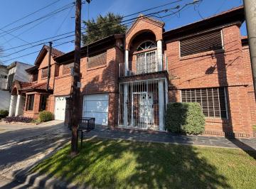 PH · 154m² · 5 Ambientes · 2 Cocheras · Casa Cuatro Ambientes, en Venta - Castelar