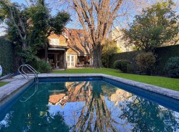 Casa · 266m² · 7 Ambientes · 3 Cocheras · Casa en Venta en La Horqueta