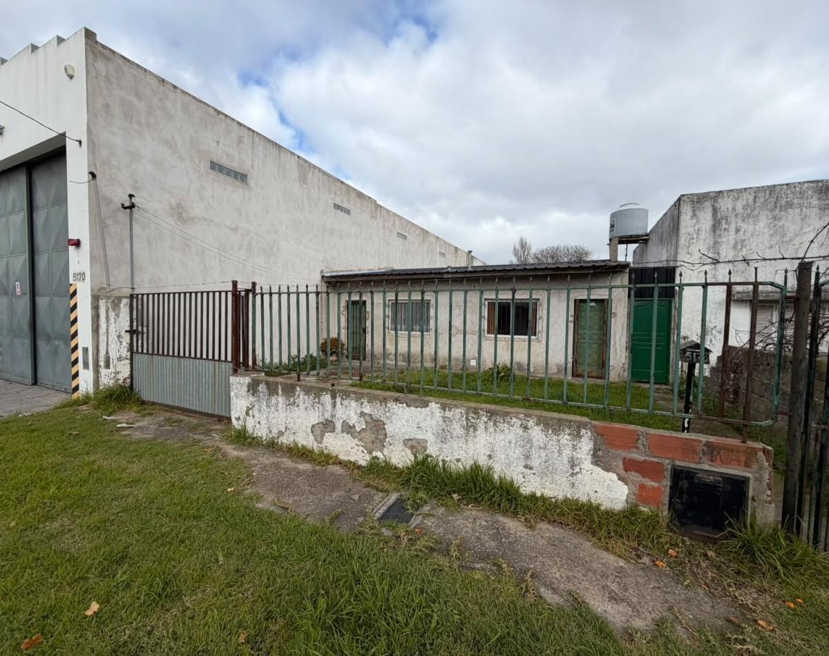 Inversión en block con 4 unidades sobre amplio lote de 522m²