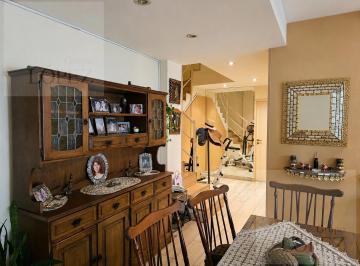 PH · 68m² · 3 Ambientes · Venta Dúplex en Belgrano/ Colegiales - 2 Dorm. y 2 Baños – Al Frente con Balcón