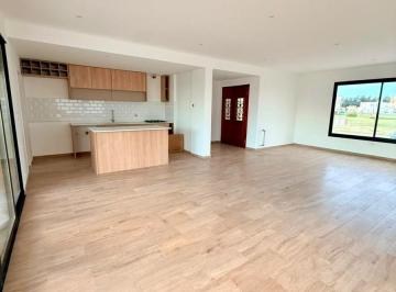 Casa · 130m² · 5 Ambientes · 2 Cocheras · Casa en Venta Barrio San Simon Canning
