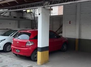 Garage · 12m² · Cochera en El Centro Civico Av Mitre y Colon