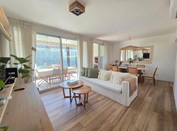 Casa de 4 ambientes, San Isidro · Ovejitas 1 (Gral. Guido 2555) Dúplex 3 Dorm. 3 Baños. Jardín con Pileta. Seguridad 24 Hs.