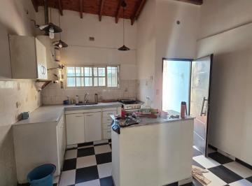 Casa · 51m² · 3 Ambientes · Casa en Lanús Este