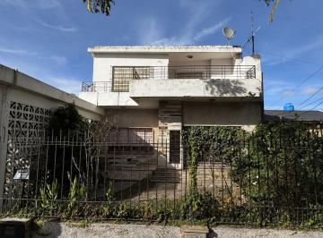Casa · 135m² · 4 Ambientes · 2 Cocheras · Venta Casa Apto Credito - Florencio Varela