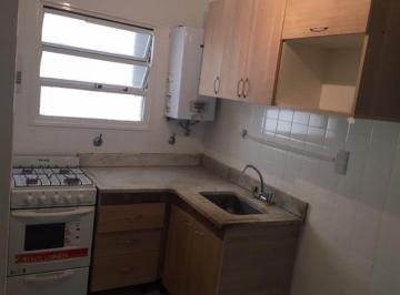 Departamento de 3 ambientes, Caballito · 3 Ambientes Al Frente con Balcon