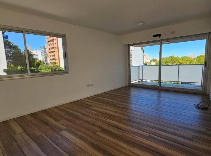 Venta Departamento 3 Ambientes con Cochera en Caballito
