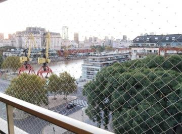 Departamento de 3 ambientes, Puerto Madero · Impecable 3 Ambientes con Balcón Aterrazado y Cochera.