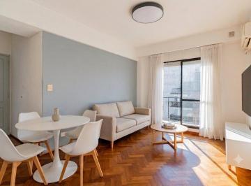 Departamento · 47m² · 3 Ambientes · Piso Alto - Depto - Reciclado - Balcón - San Telmo