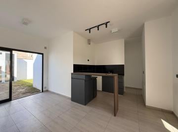 Casa · 75m² · 4 Ambientes · 1 Cochera · Venta Duplex 2 Dorm Rincones de Manat Frente a Espacio Verde