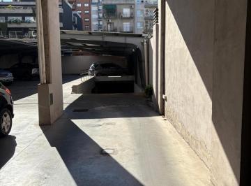 Garage · 8m² · Cochera Cubierta en Sub Suelo