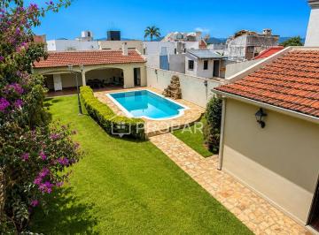 Casa de 6 ambientes, Salta · Propar Inmobiliaria Casa en Venta en Grand Bourg, Salta