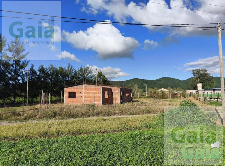 Terreno · 744m²