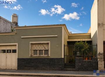 Casa · 160m² · 7 Ambientes · 1 Cochera · Casa en Alberdi