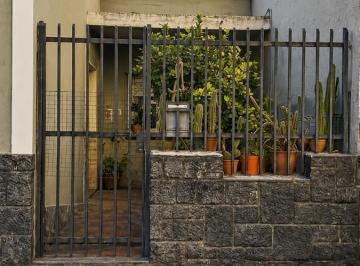 Casa · 160m² · 7 Ambientes · 1 Cochera · Casa en Alberdi