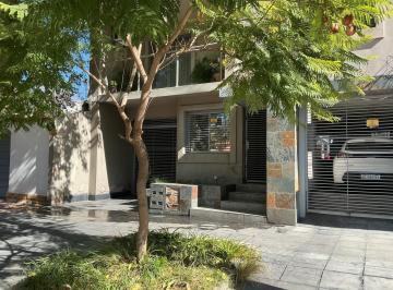 Departamento · 65m² · 5 Ambientes · 2 Cocheras · Departamento Amoblado en La Quinta Sección.