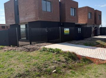 Departamento en Venta de 2 ambientes · Duplex en Venta de 2 Dorm. en Paseo del Norte, Funes