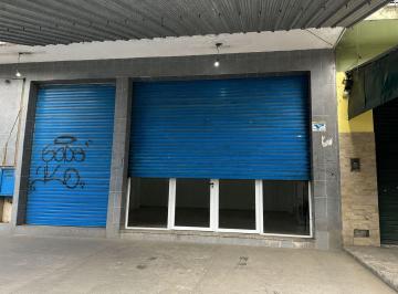 Local comercial · 118m² · Alquiler Local Comercial Al Frente con Baño 8x14