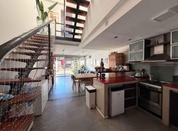 Casa · 131m² · 4 Ambientes · 1 Cochera · Triplex 4 Ambientes en Alquiler Martinez