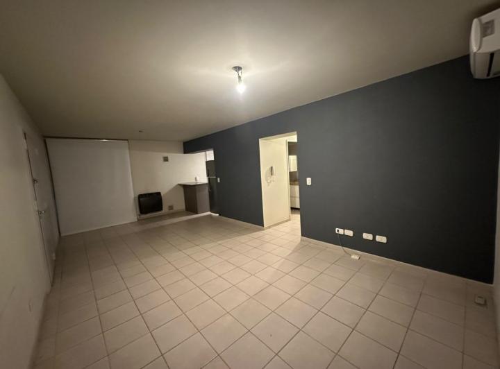 Departamento · 76m² · 5 Ambientes · 1 Cochera